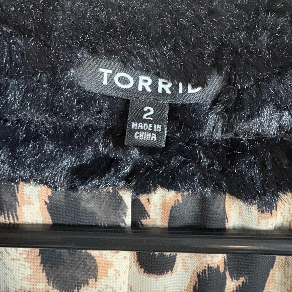 Torrid Faux Fur Cropped Jacket - Picture 6 of 13
